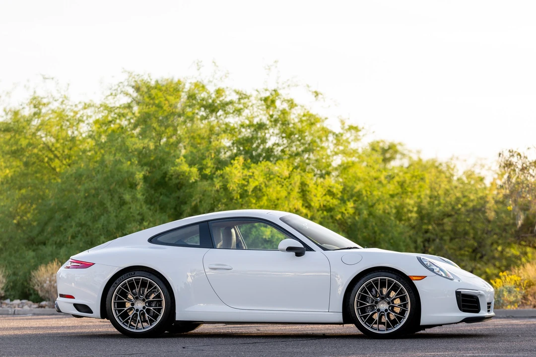 2017 Porsche 991 Carrera - Image 29 of 31