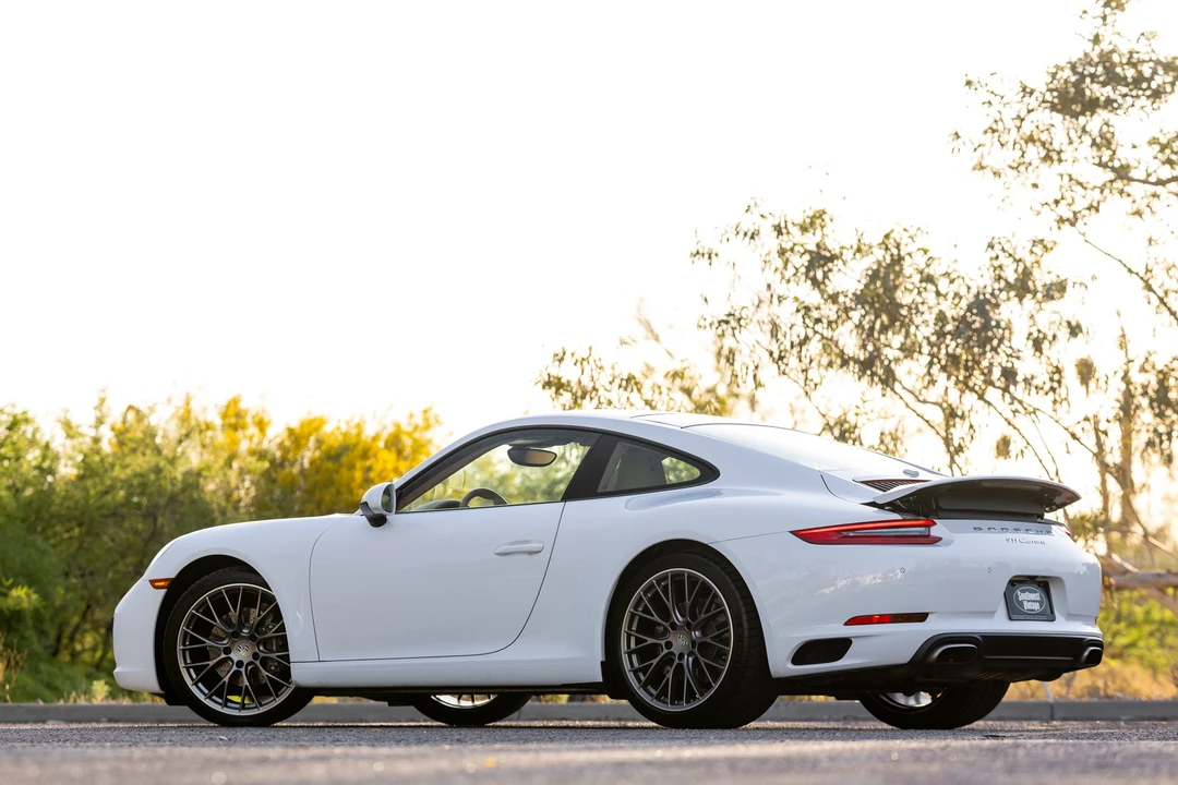 2017 Porsche 991 Carrera - Image 22 of 31