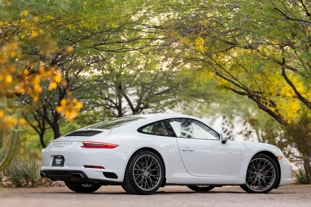 2017 Porsche 991 Carrera - Image 10 of 31