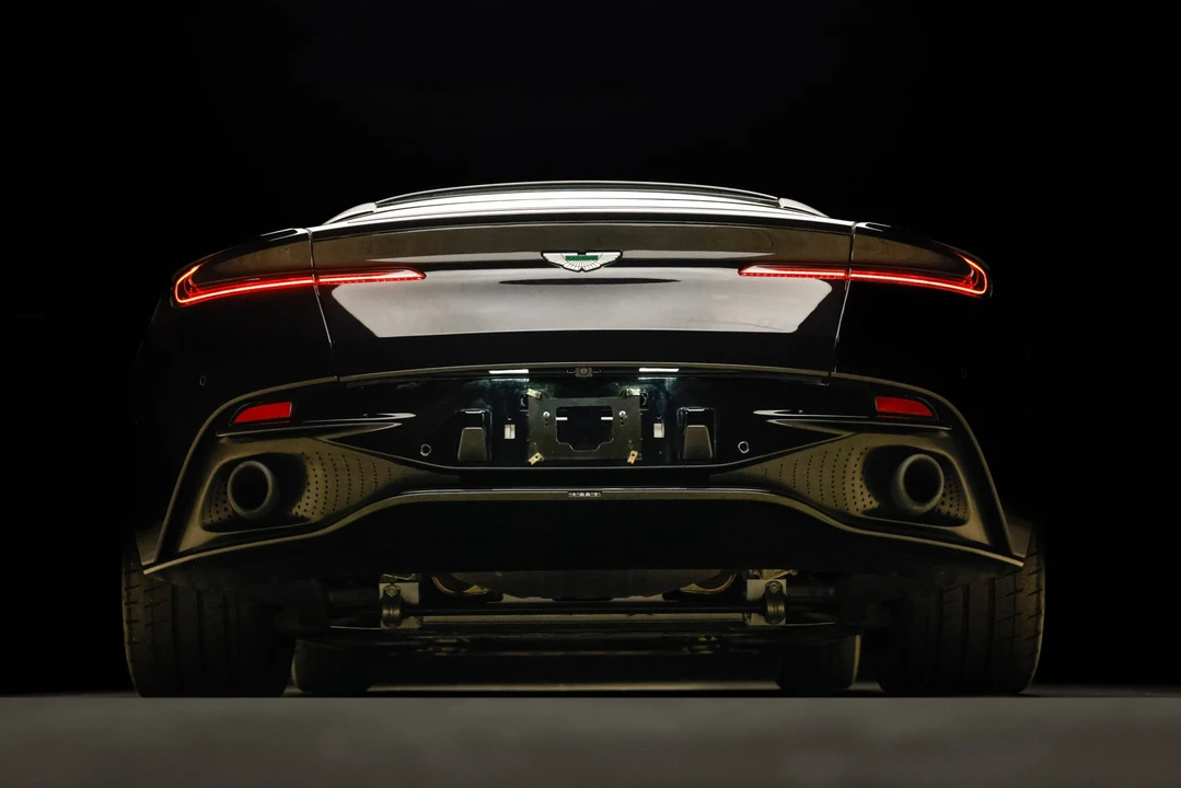2018 Aston Martin DB11 V12 - Image 17 of 31