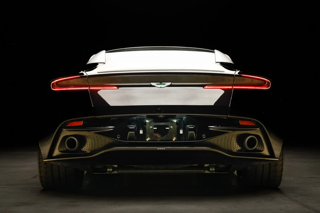 2018 Aston Martin DB11 V12 - Image 16 of 31