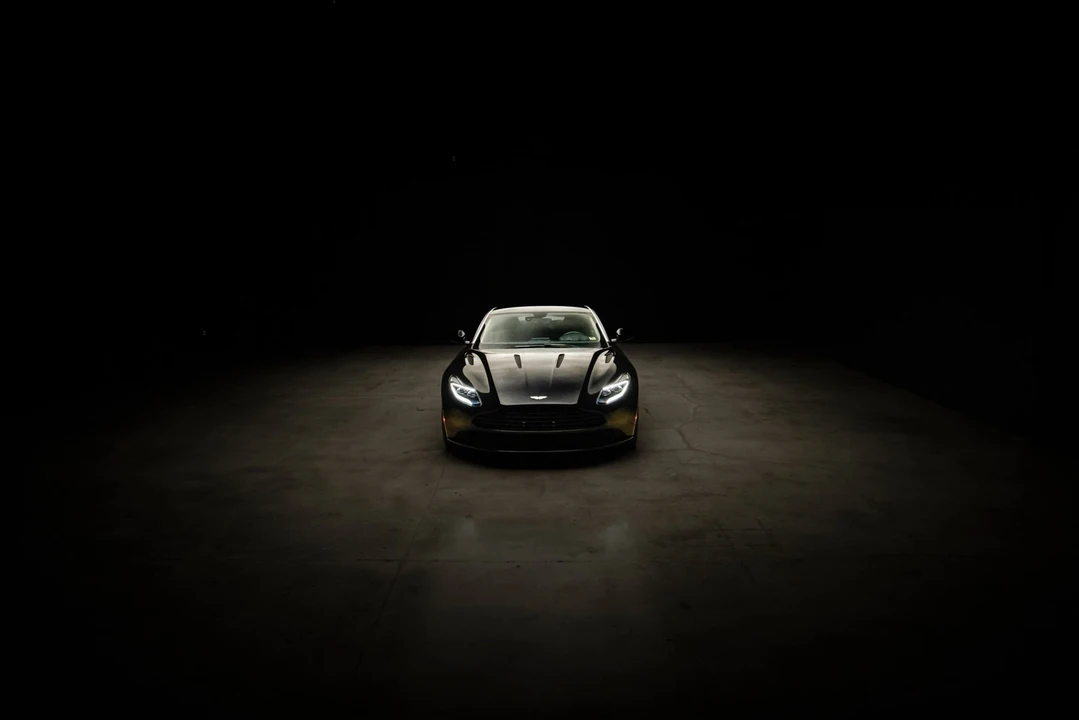 2018 Aston Martin DB11 V12 - Image 30 of 31