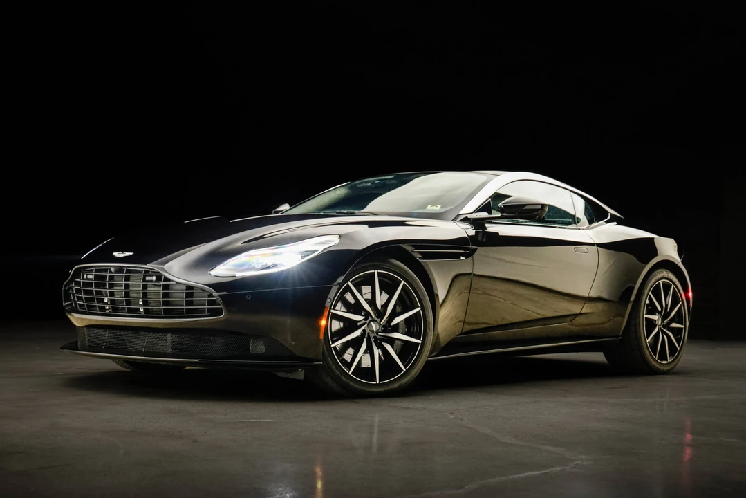 2018 Aston Martin DB11 V12 - Image 3 of 31
