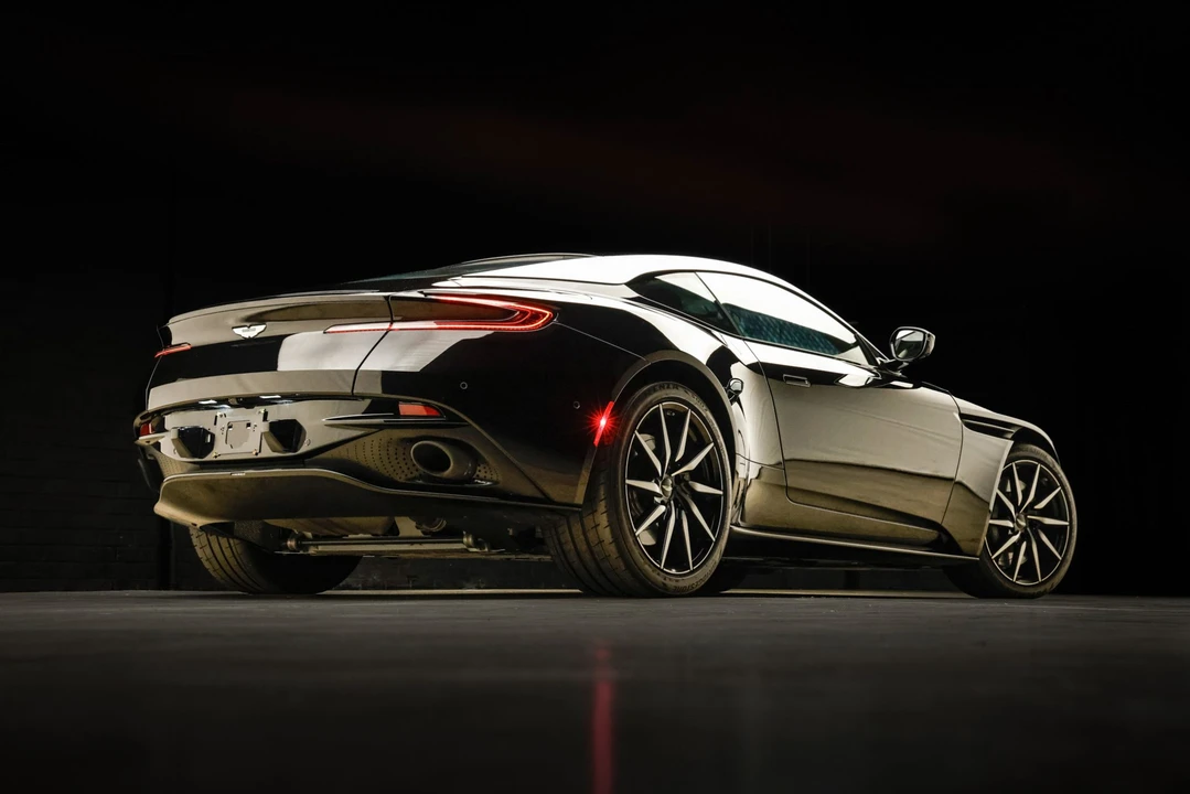 2018 Aston Martin DB11 V12 - Image 19 of 31