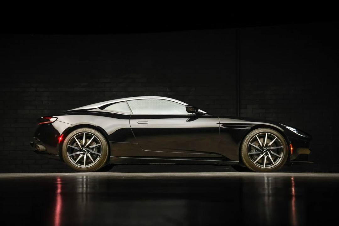 2018 Aston Martin DB11 V12 - Image 24 of 31