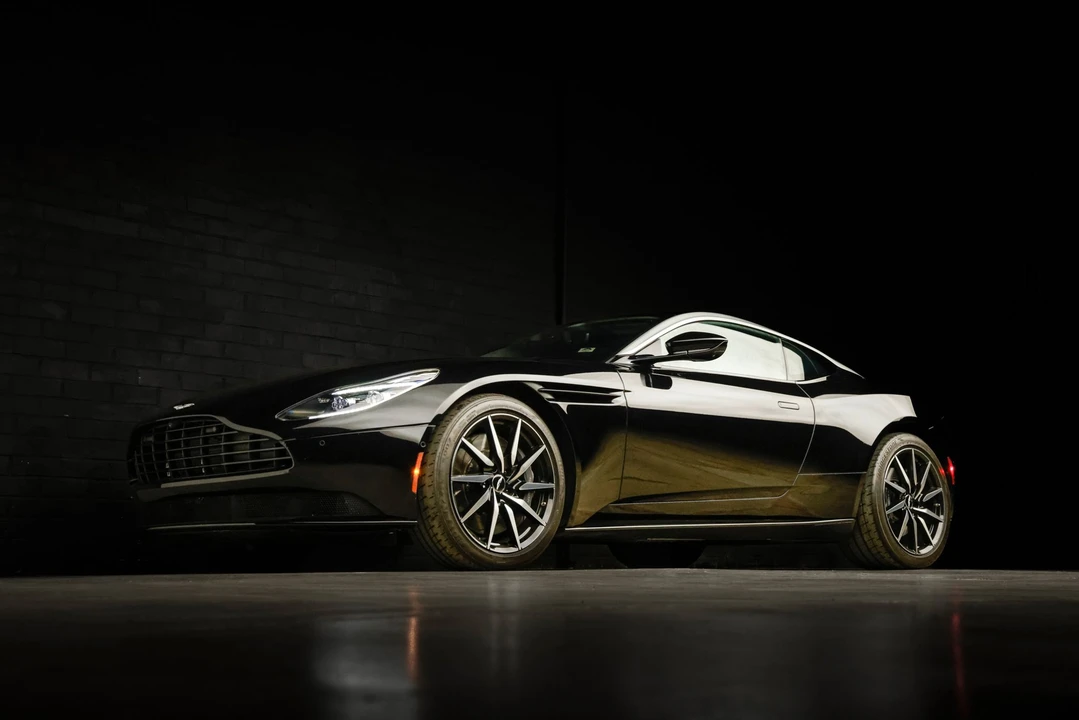 2018 Aston Martin DB11 V12 - Image 5 of 31