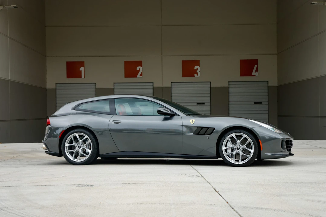 2018 Ferrari GTC4Lusso T - Image 15 of 31