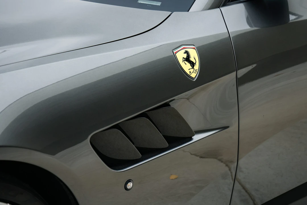 2018 Ferrari GTC4Lusso T - Image 22 of 31