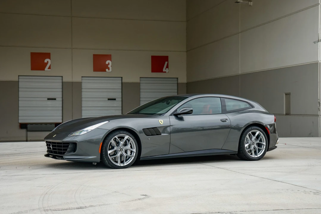 2018 Ferrari GTC4Lusso T - Image 4 of 31