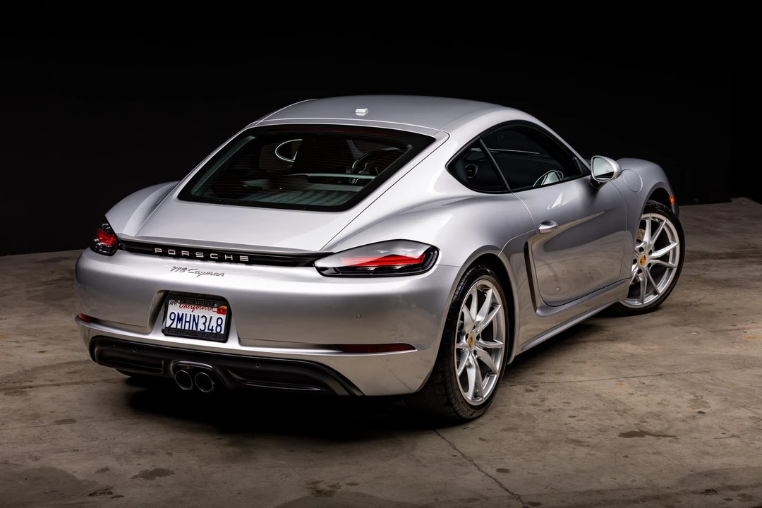 2018 Porsche 718 Cayman - Image 29 of 31
