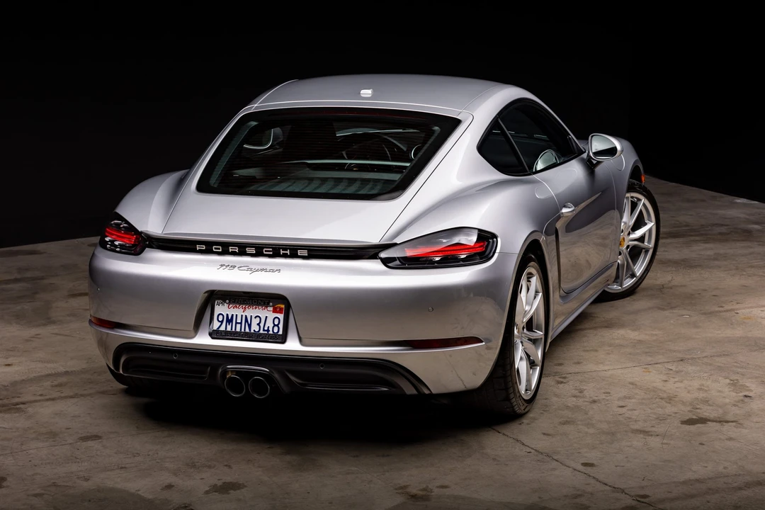 2018 Porsche 718 Cayman - Image 28 of 31