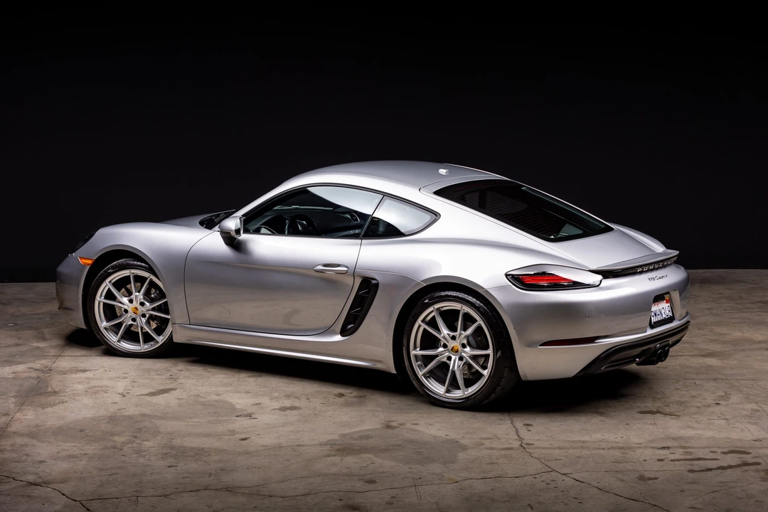 2018 Porsche 718 Cayman - Image 17 of 31