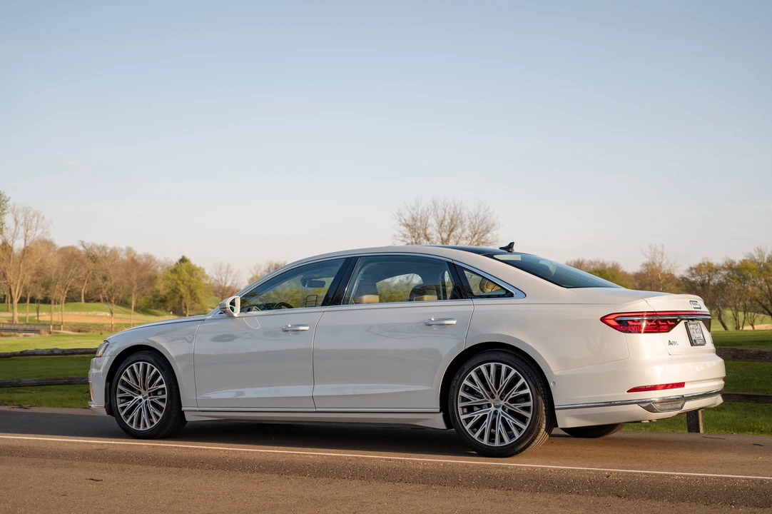 2019 Audi D5 A8 - Image 9 of 31