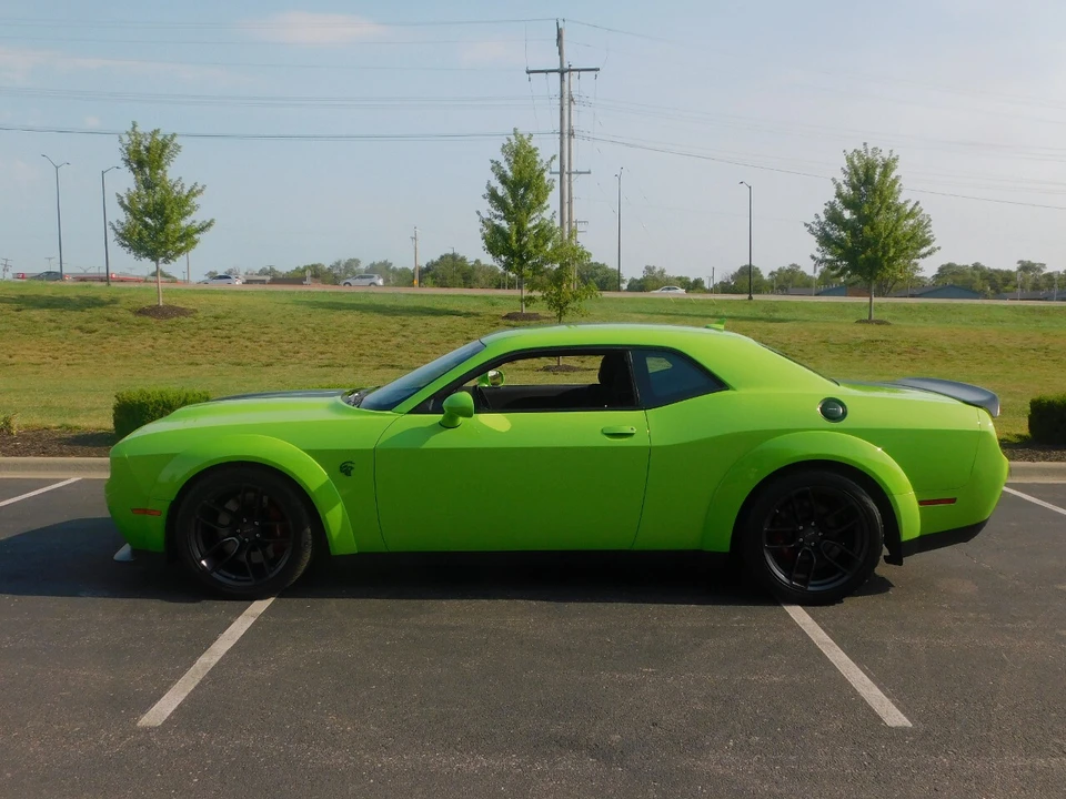 2019 Dodge Challenger SRT Hellcat 3rd Gen - Image 24 of 31