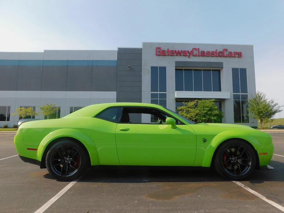 2019 Dodge Challenger SRT Hellcat 3rd Gen - Image 11 of 31