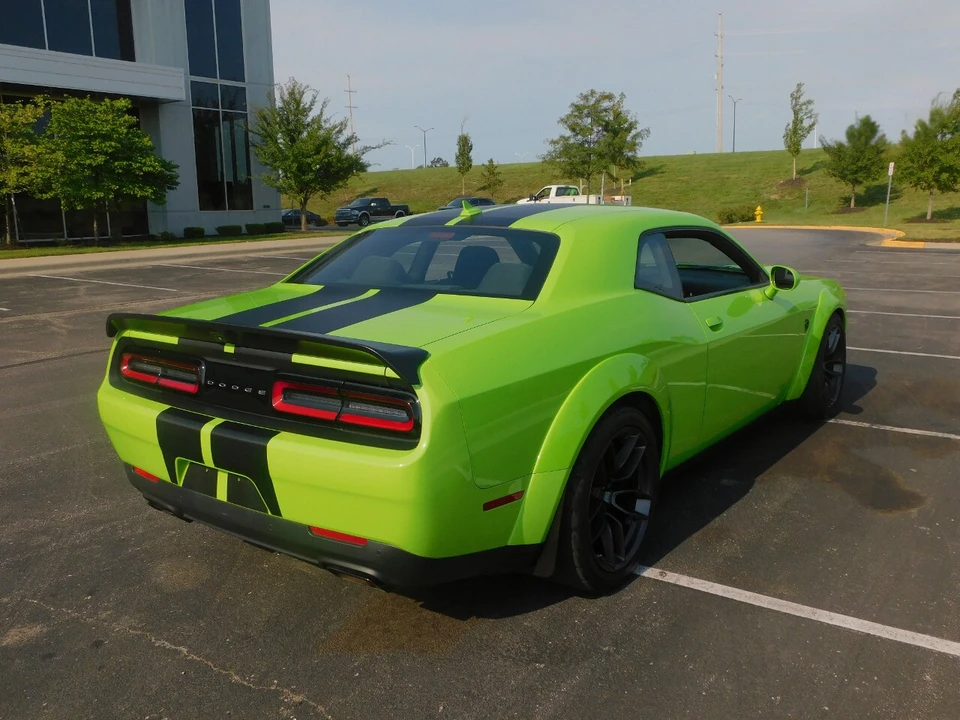 2019 Dodge Challenger SRT Hellcat 3rd Gen - Image 15 of 31
