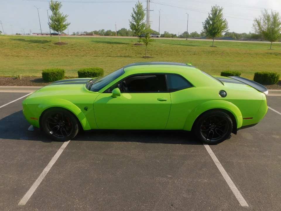 2019 Dodge Challenger SRT Hellcat 3rd Gen - Image 23 of 31
