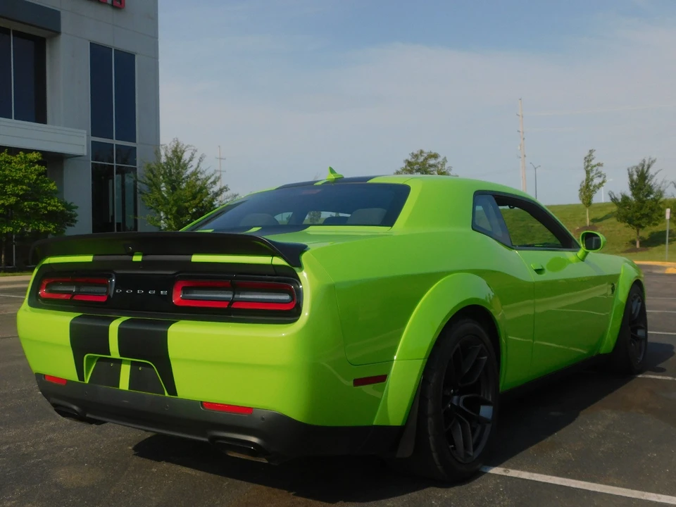 2019 Dodge Challenger SRT Hellcat 3rd Gen - Image 16 of 31