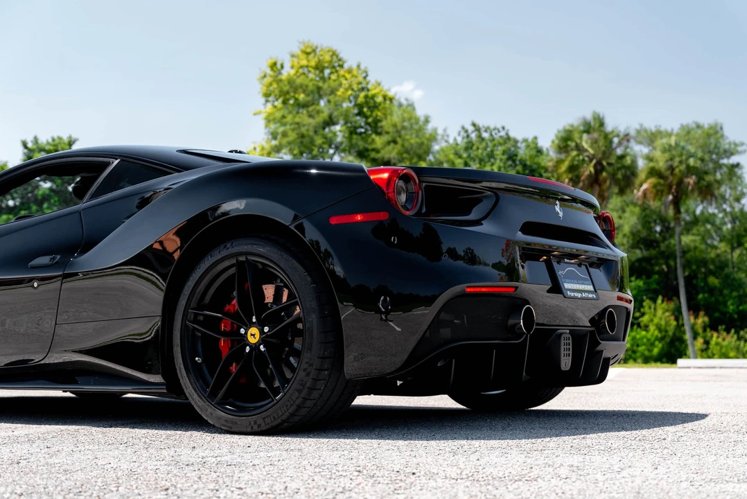 2019 Ferrari 488 GTB - Image 18 of 31