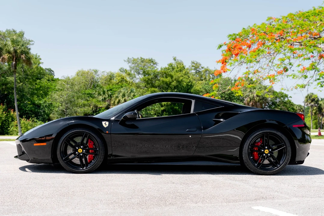 2019 Ferrari 488 GTB - Image 13 of 31