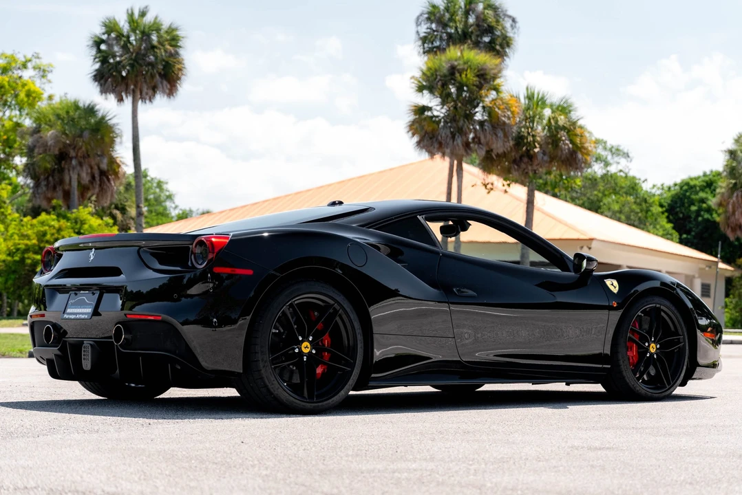 2019 Ferrari 488 GTB - Image 9 of 31