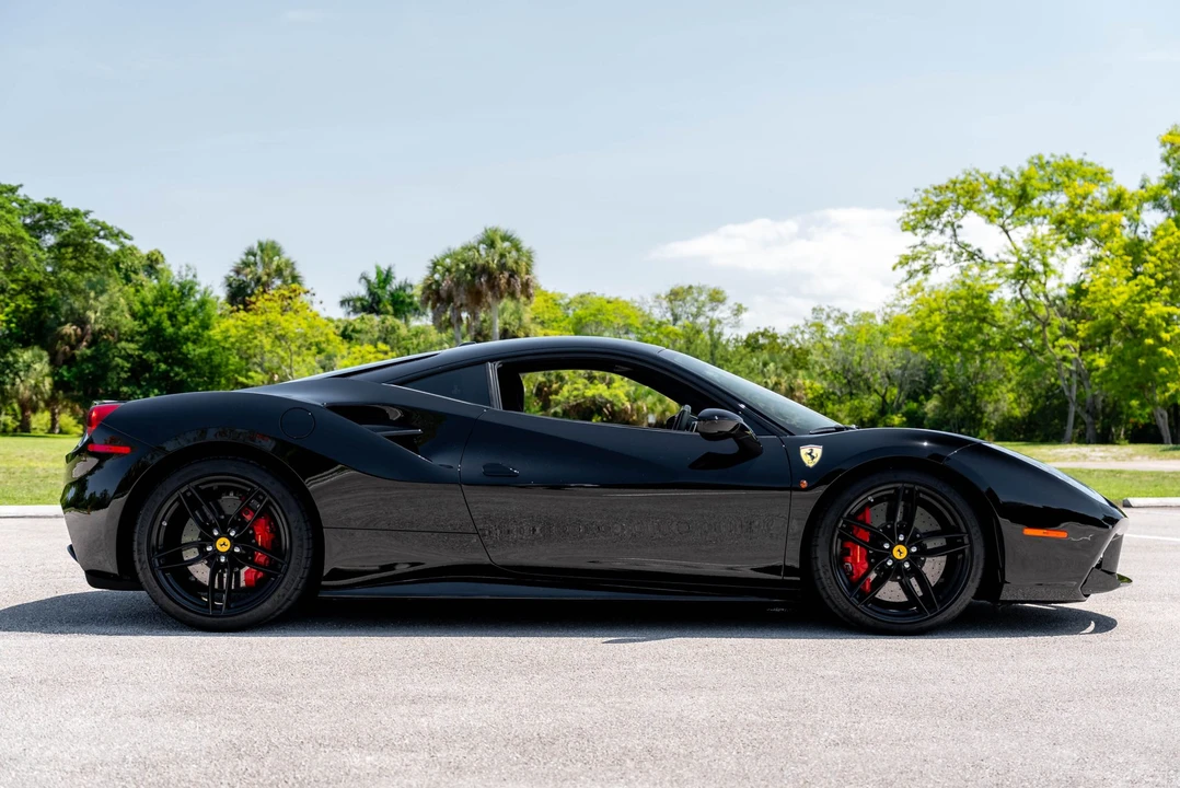2019 Ferrari 488 GTB - Image 8 of 31