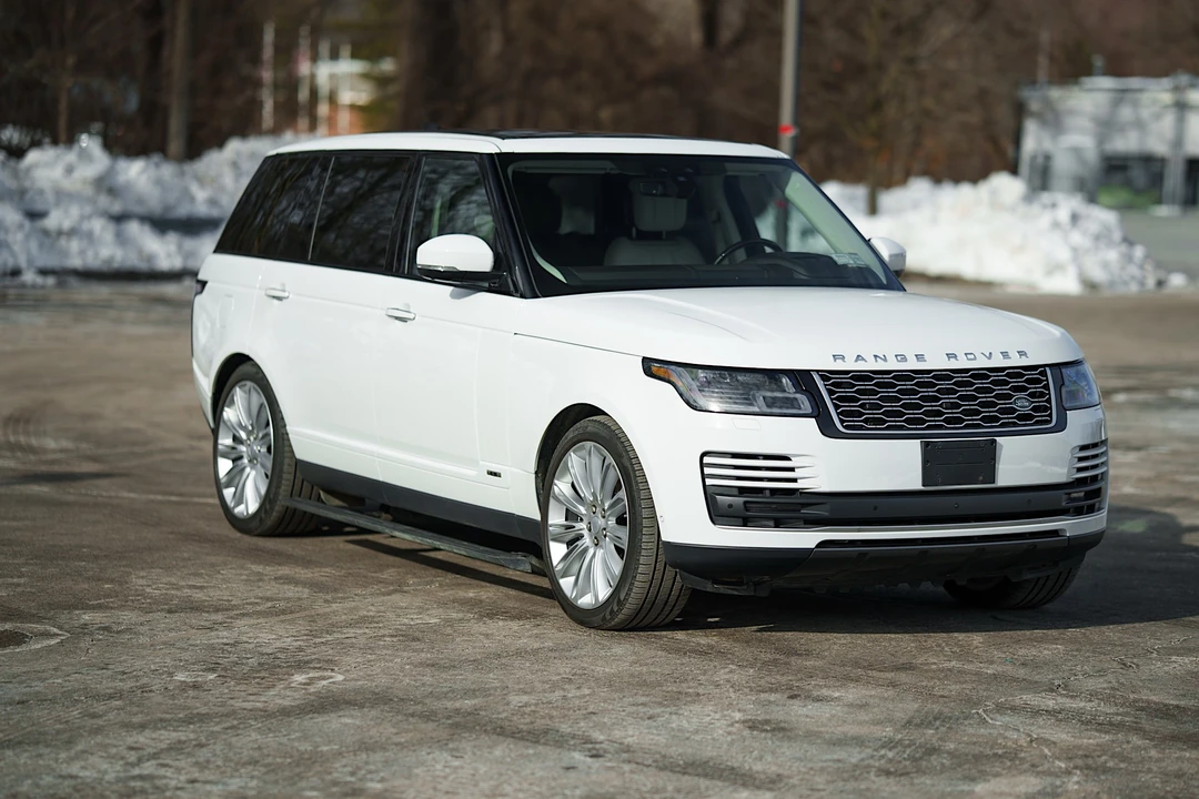 2019 Land Rover Range Rover L405 - Image 4 of 31