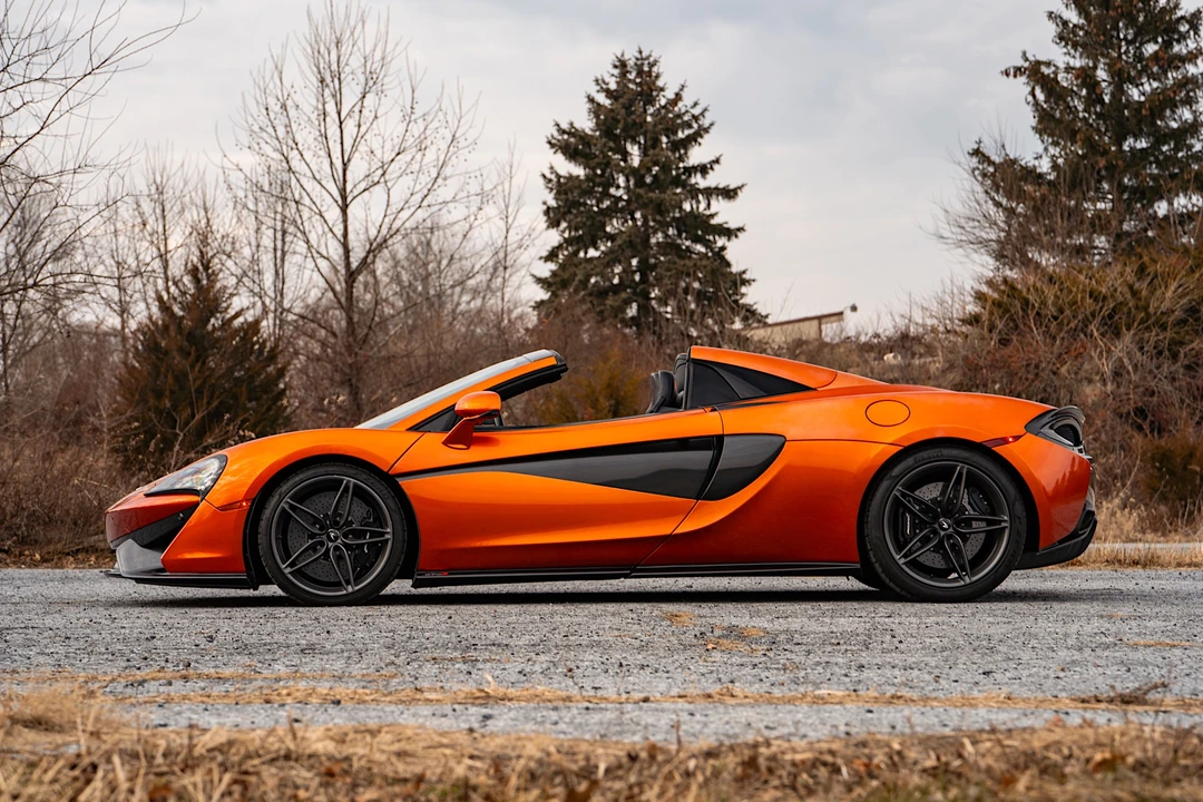 2019 McLaren 570S Spider - Image 16 of 31