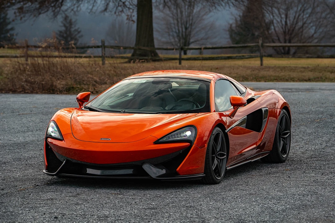 2019 McLaren 570S Spider - Image 2 of 31