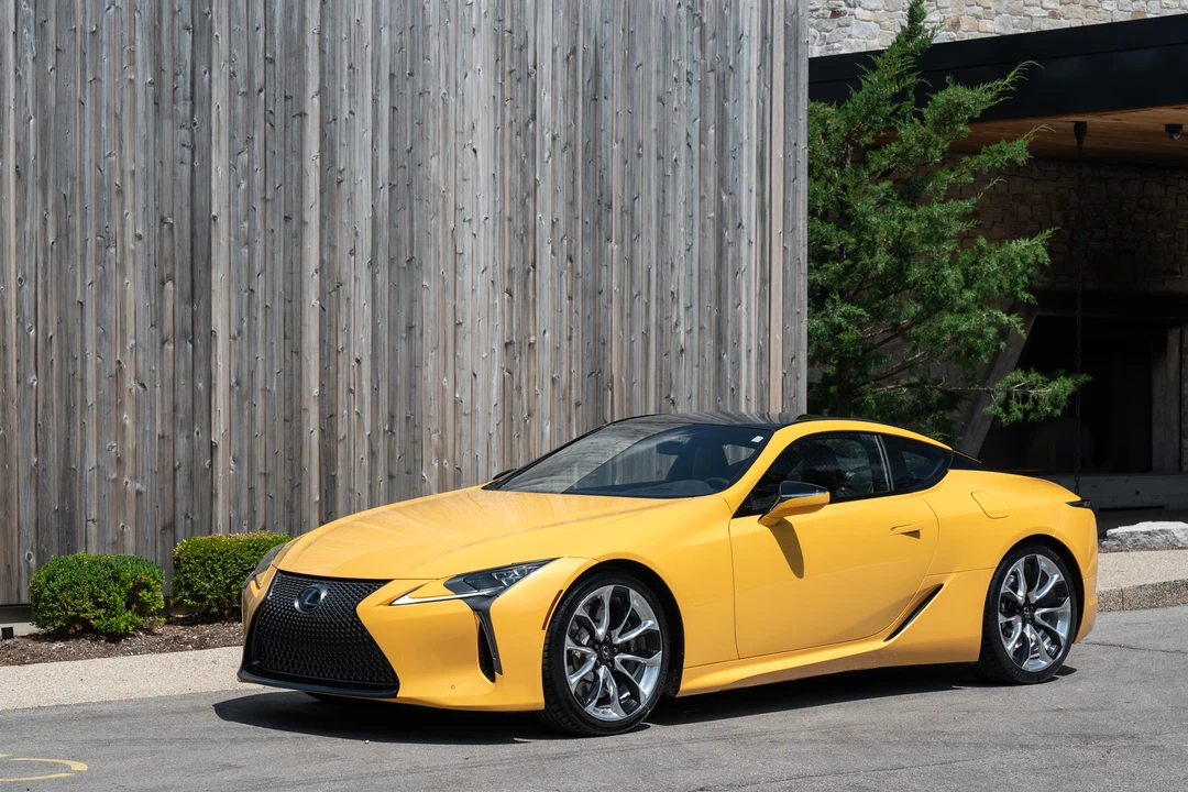 2020 Lexus LC - Image 6 of 31