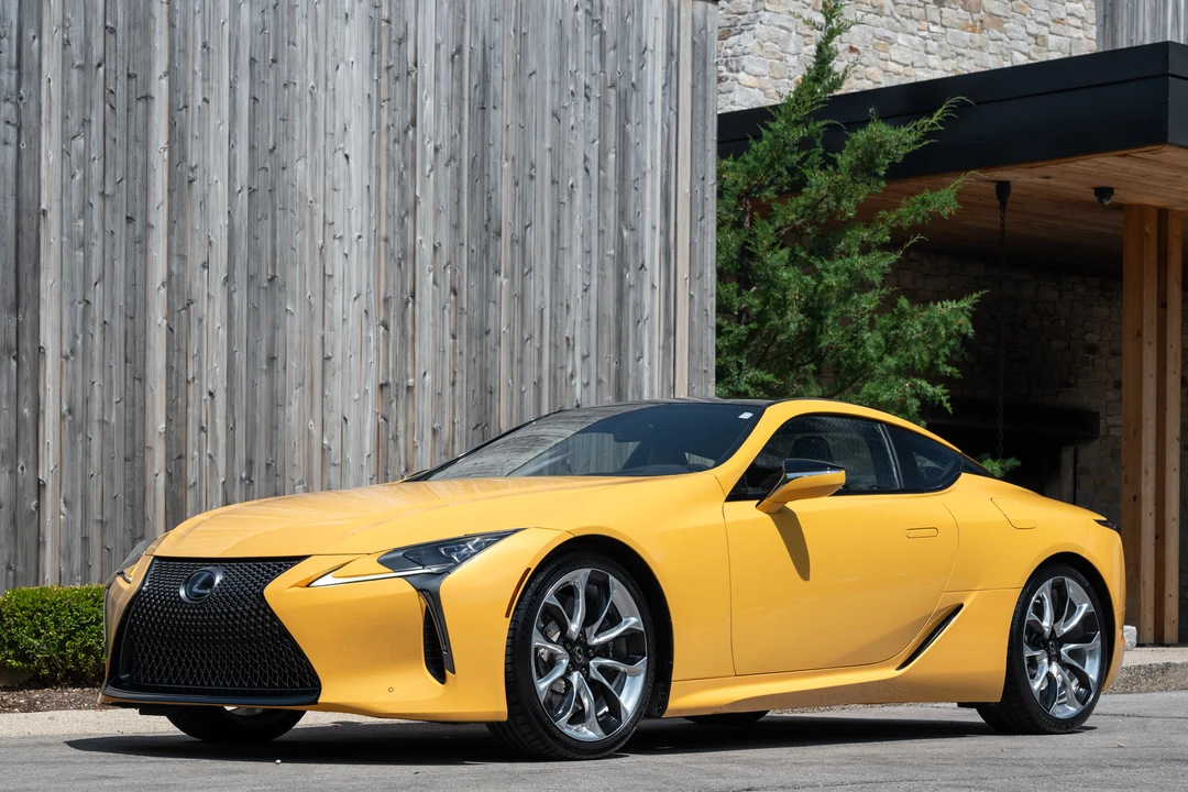 2020 Lexus LC - Image 7 of 31
