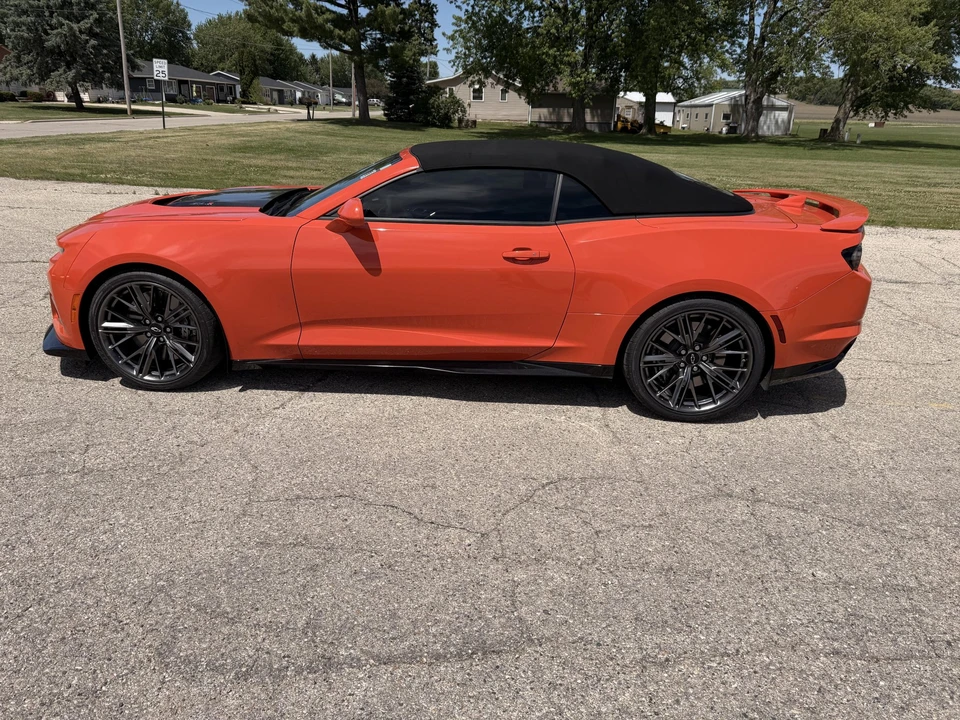2021 Chevrolet - Image 3 of 31