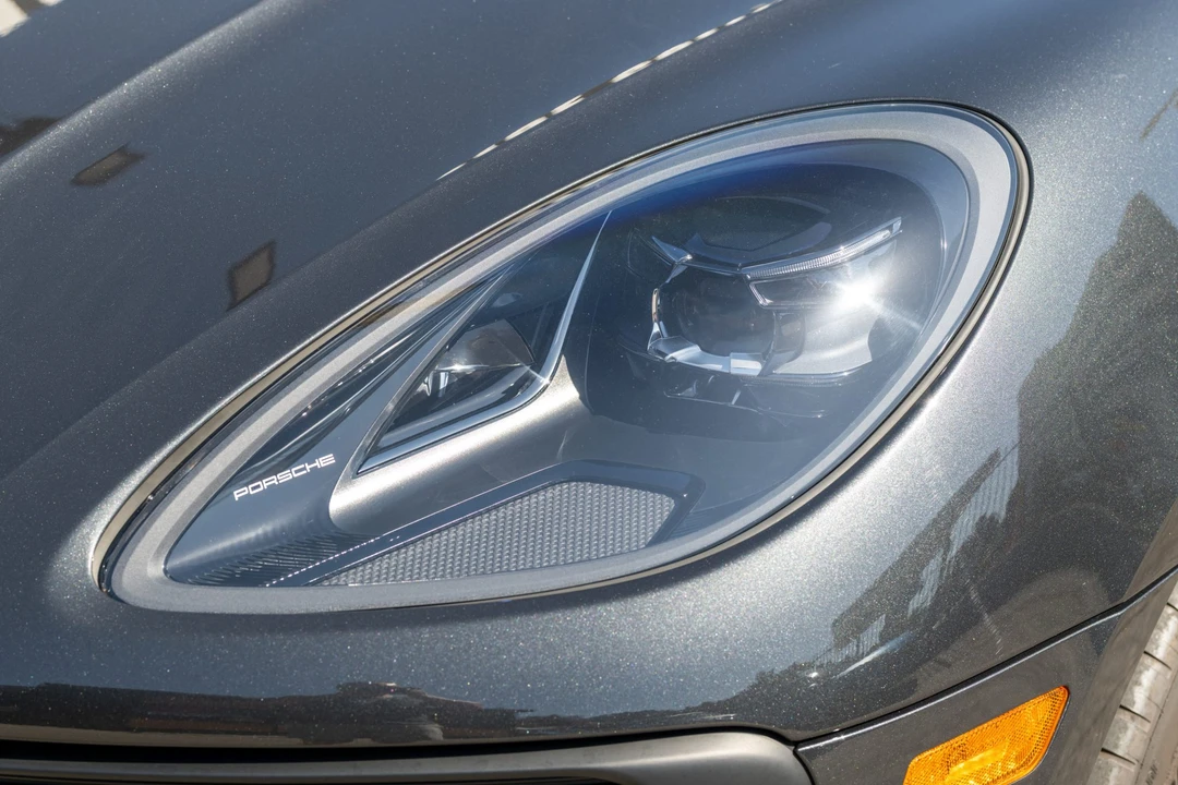 2021 Porsche Macan GTS - Image 28 of 31