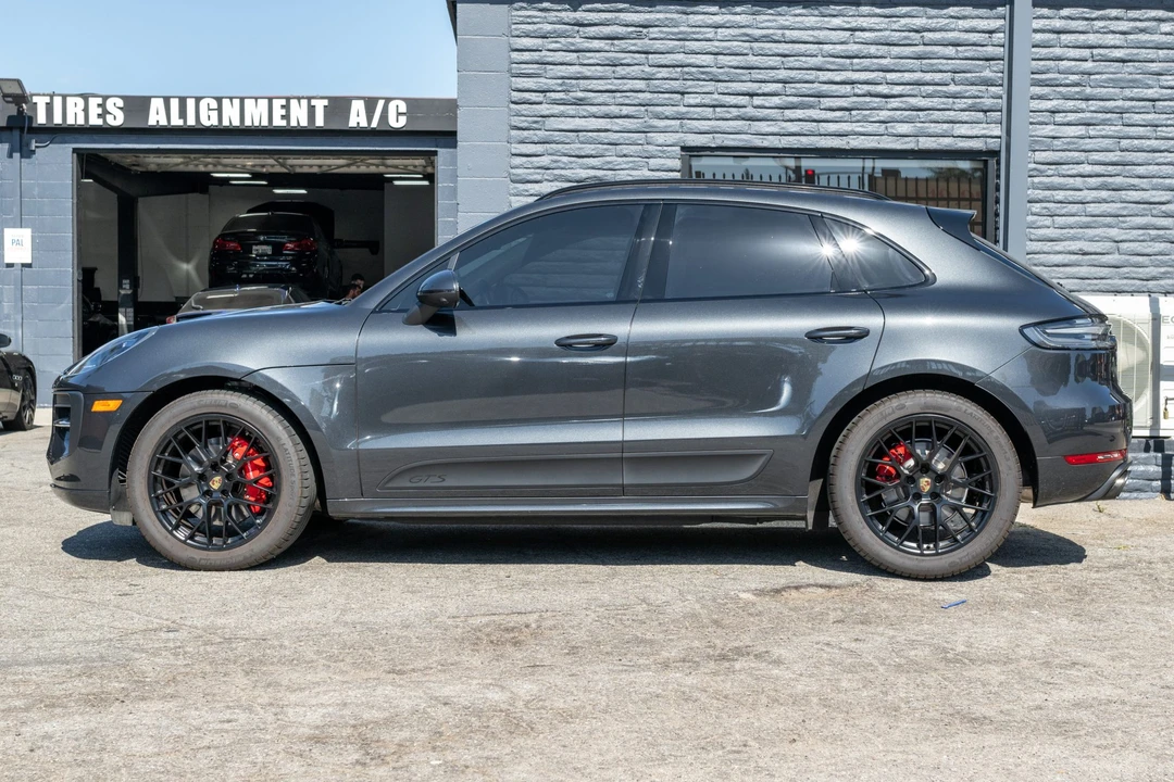 2021 Porsche Macan GTS - Image 9 of 31