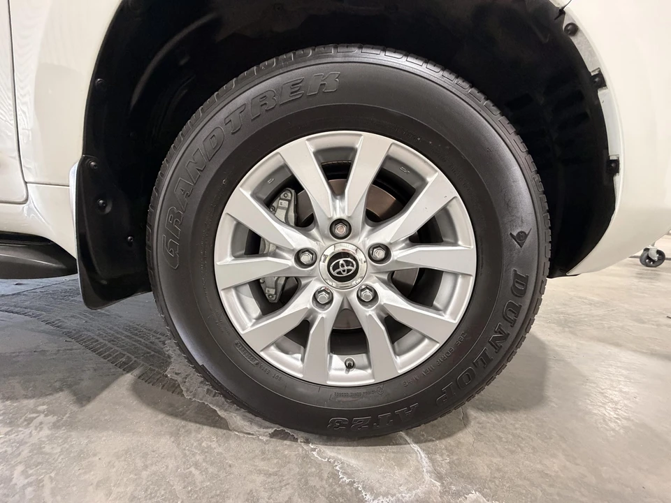 2021 Toyota J200 Land Cruiser - Image 28 of 31