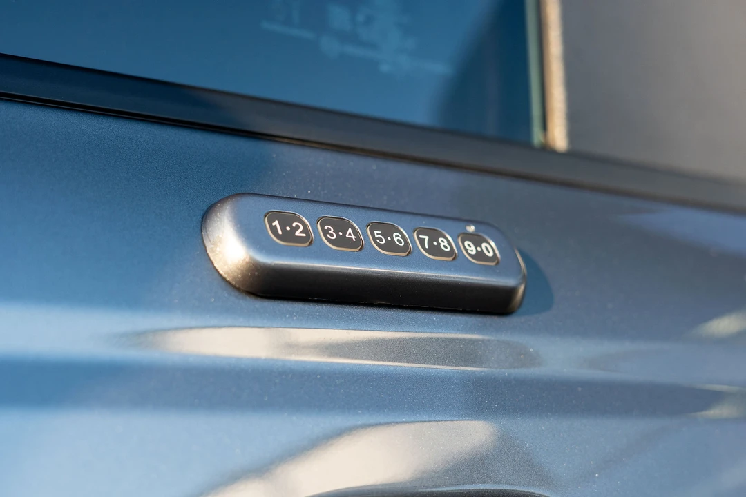 2022 Ford Bronco 6th Gen - Image 28 of 31