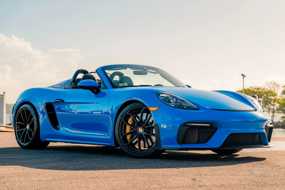 2022 Porsche - Image 16 of 31