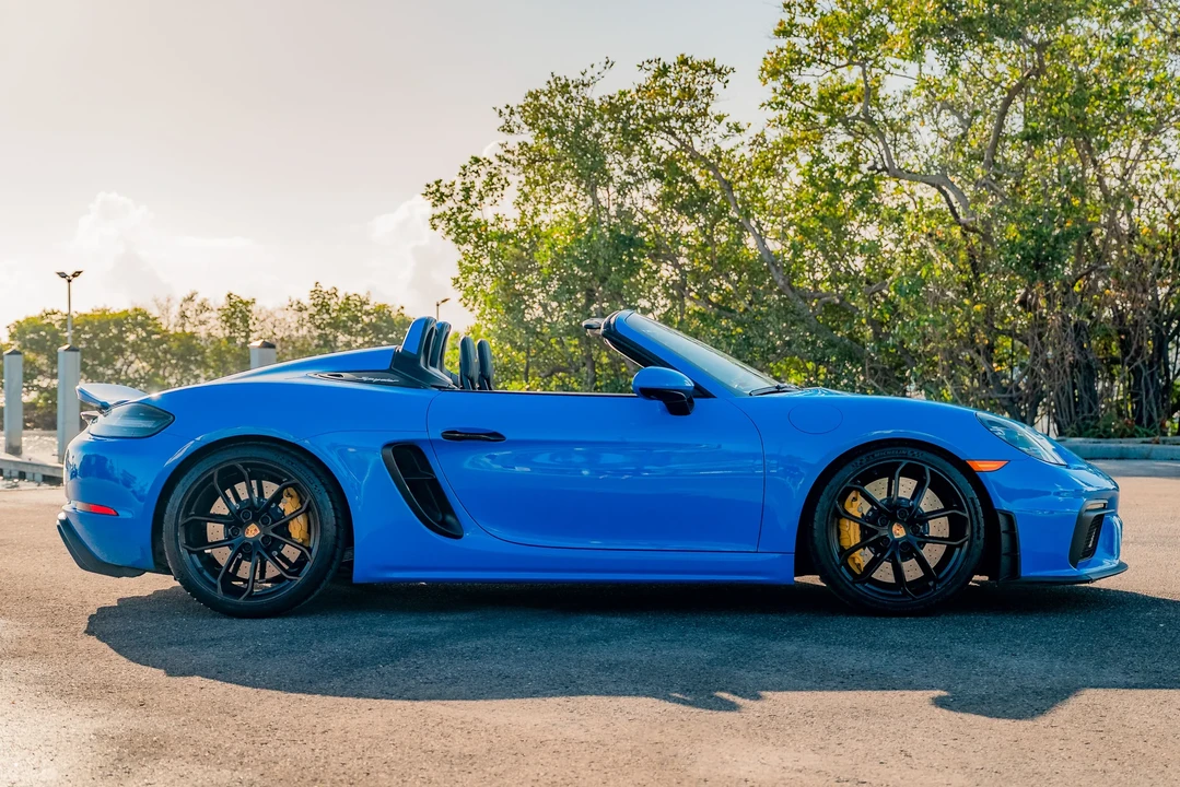 2022 Porsche - Image 14 of 31