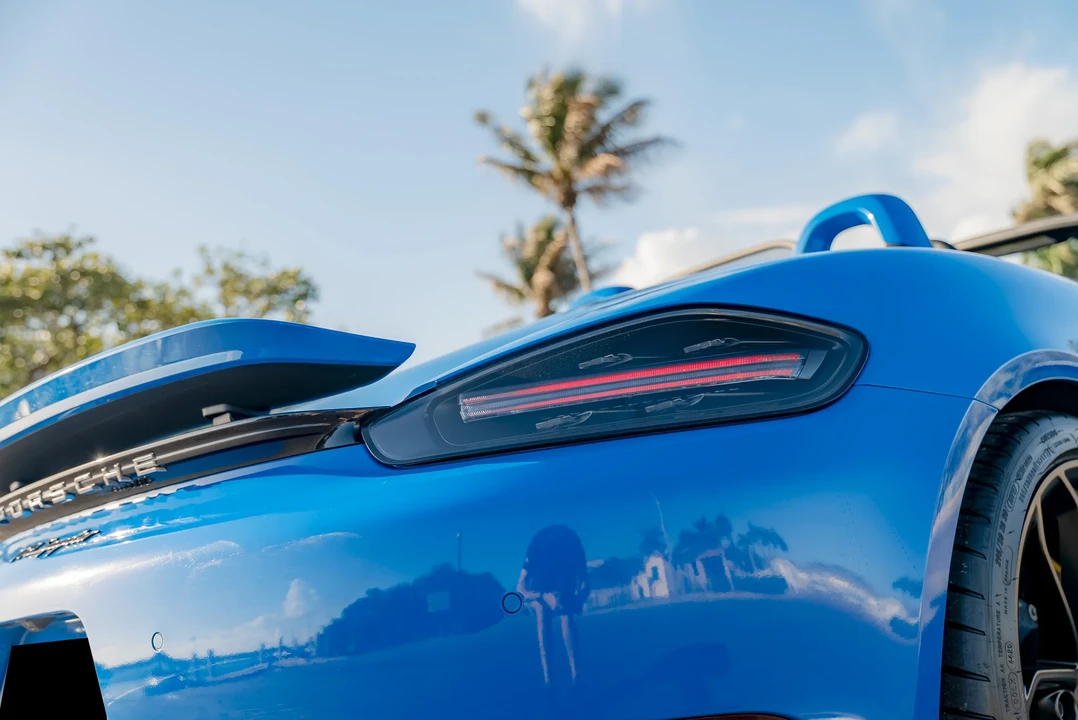 2022 Porsche - Image 28 of 31