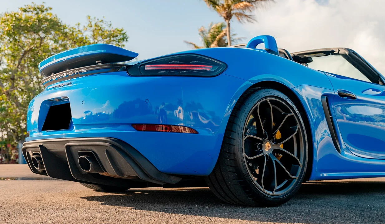 2022 Porsche - Image 29 of 31