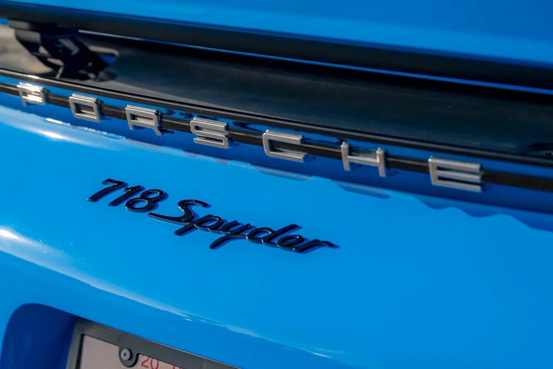 2022 Porsche - Image 26 of 31
