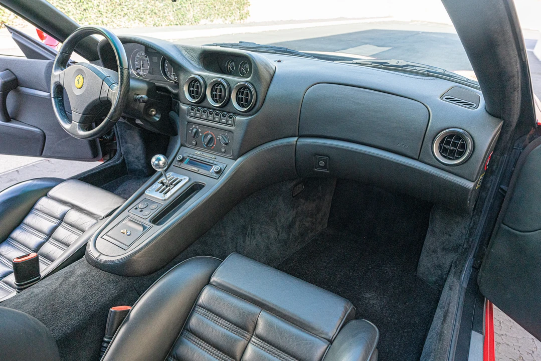 1999 Ferrari 550 Maranello - Image 26 of 31