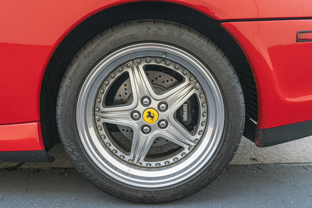 1999 Ferrari 550 Maranello - Image 19 of 31