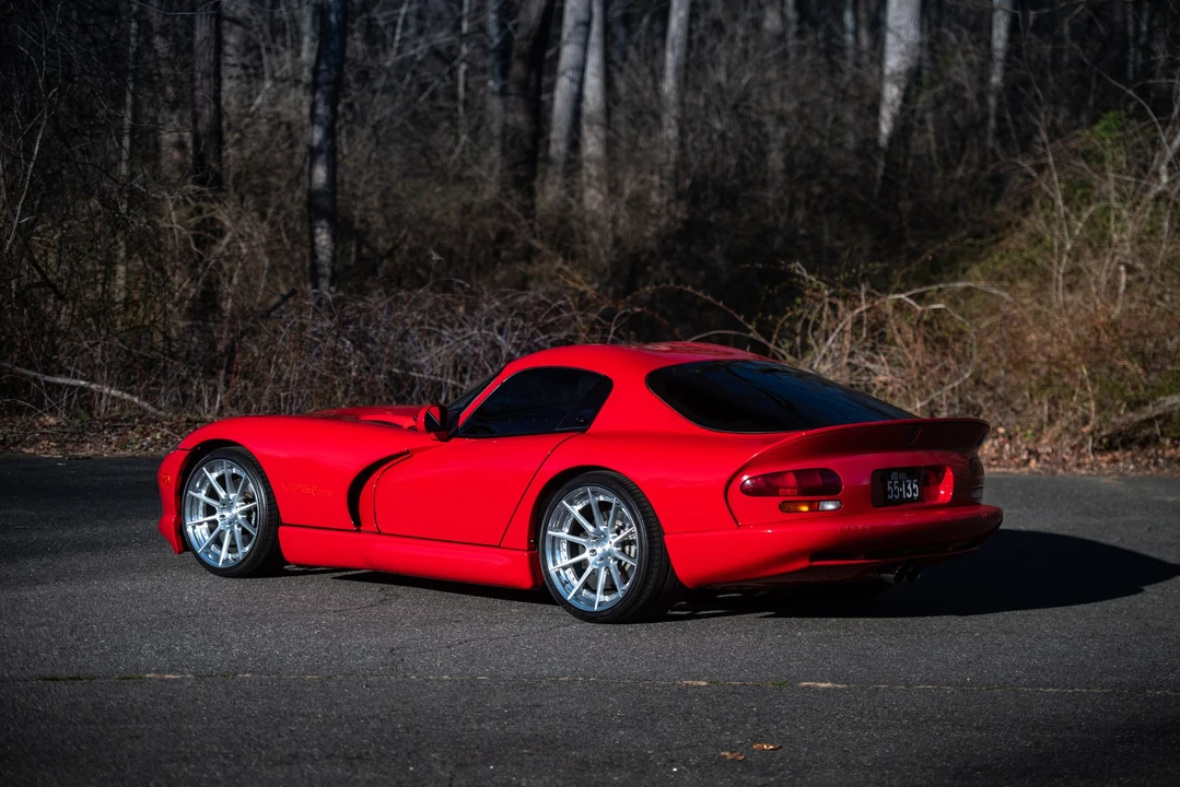 1998 Dodge Viper GTS 2nd Gen - Image 13 of 31