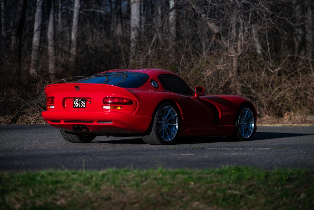1998 Dodge Viper GTS 2nd Gen - Image 17 of 31