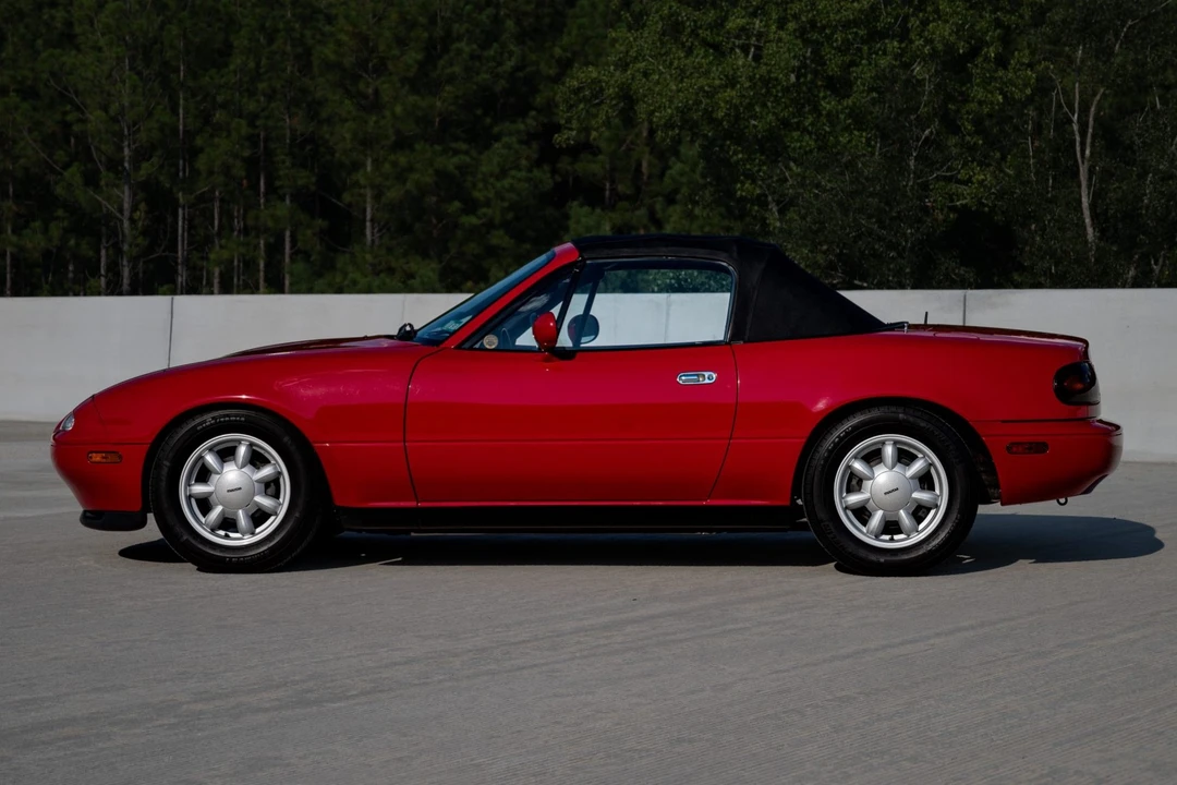 1990 Mazda NA MX-5 Miata - Image 17 of 31