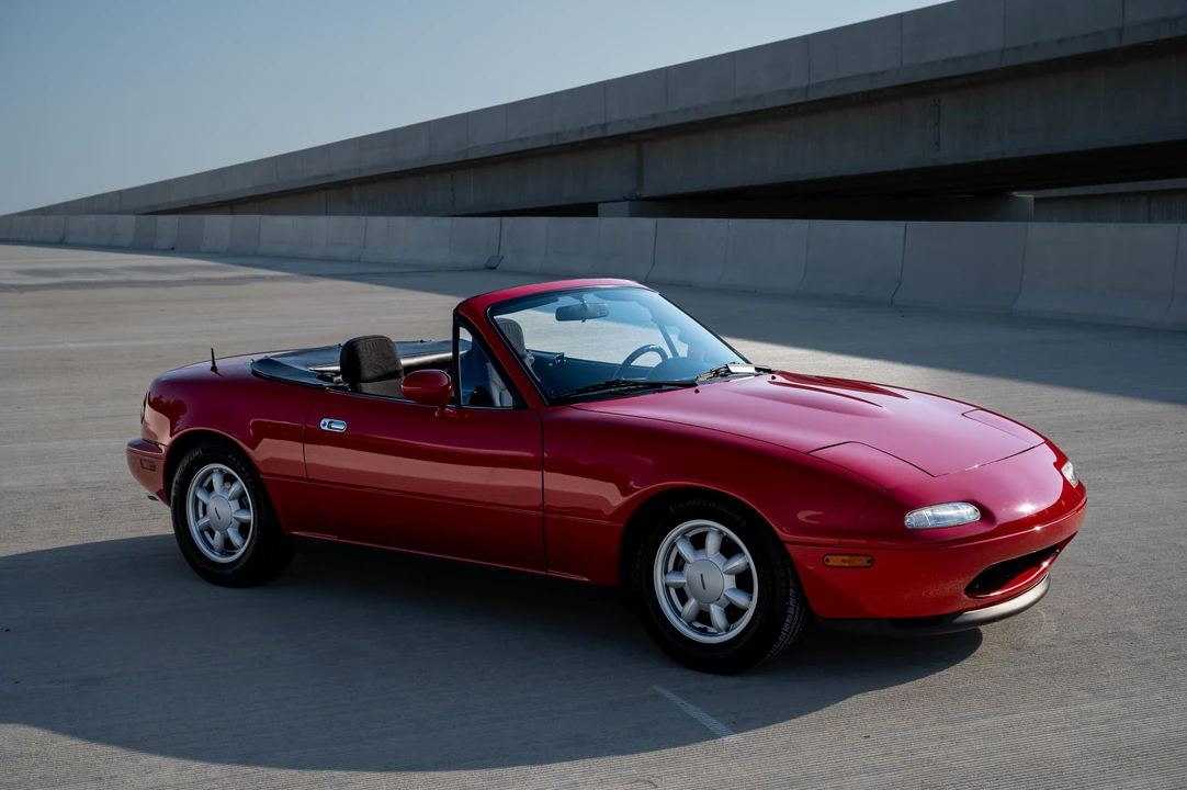 1990 Mazda NA MX-5 Miata - Image 4 of 31