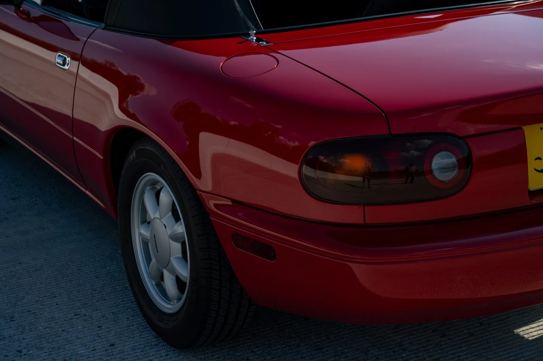 1990 Mazda NA MX-5 Miata - Image 28 of 31
