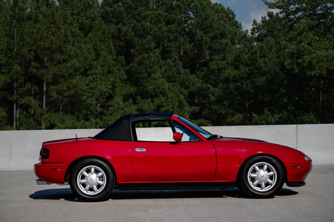 1990 Mazda NA MX-5 Miata - Image 13 of 31