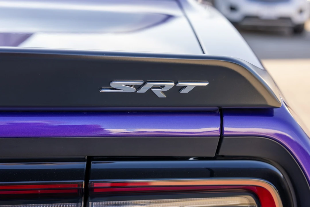 2016 Dodge Challenger SRT Hellcat 3rd Gen - Image 19 of 31